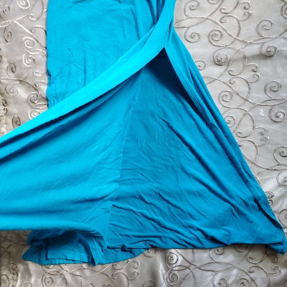 Charlotte Russe Maxi Skirt - Picture 3 of 6